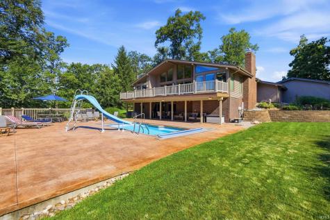 1420 Lake Bluff Drive Kendallville IN 46755