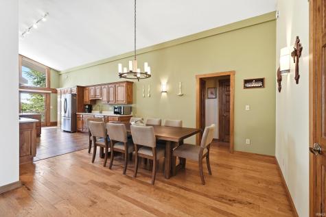 1420 Lake Bluff Drive Kendallville IN 46755