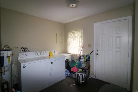 320 E Water Street Hartford City IN 47348