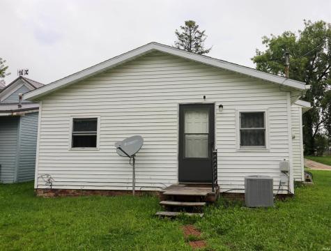 320 E Water Street Hartford City IN 47348