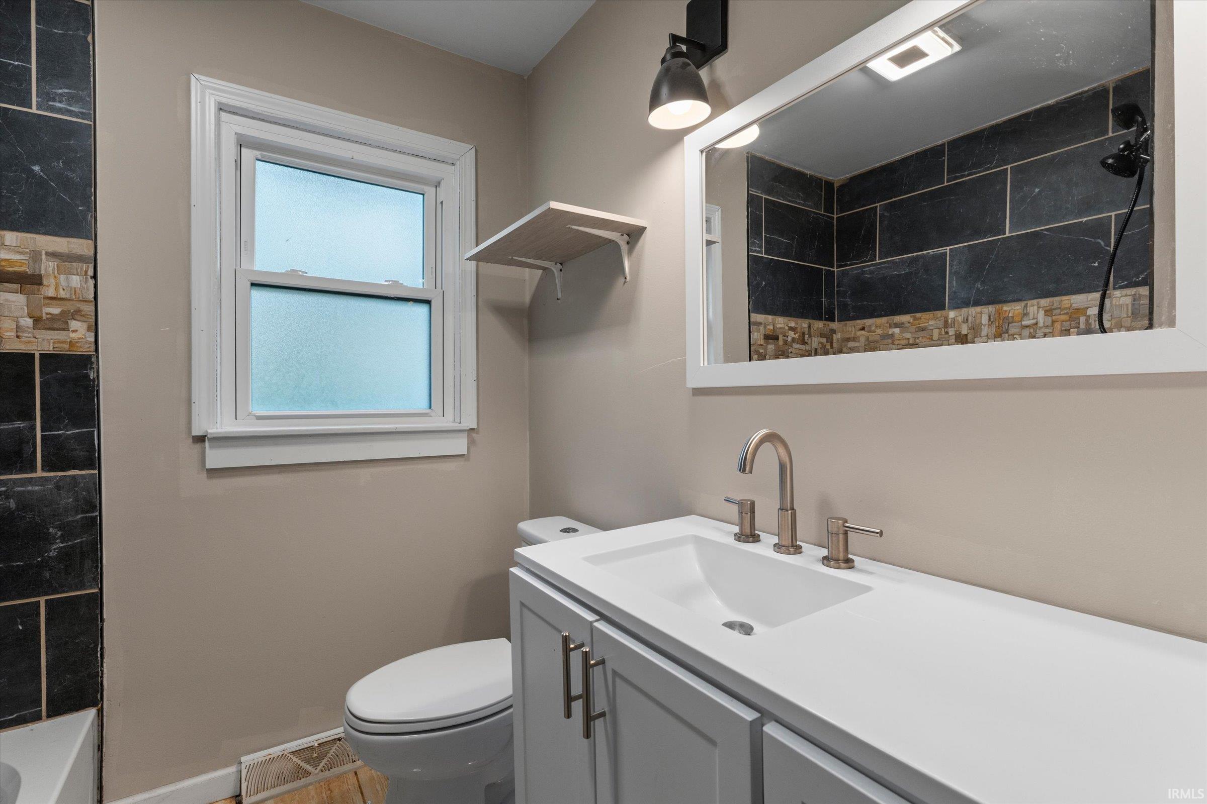 117 Graywood Avenue Elkhart IN 46516