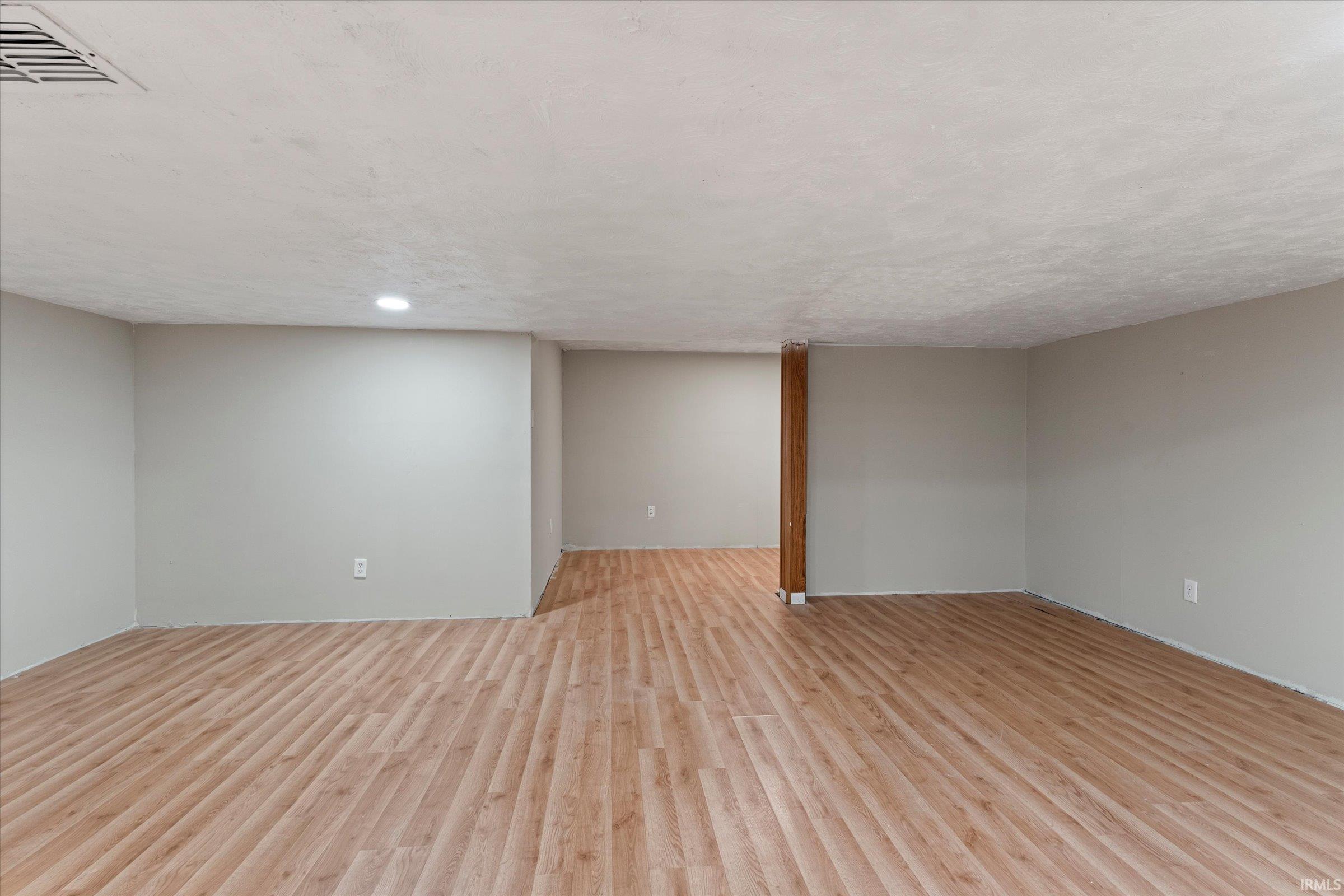 117 Graywood Avenue Elkhart IN 46516