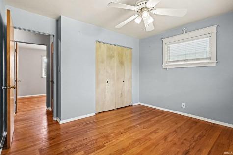 2633 Edison Road South Bend IN 46615