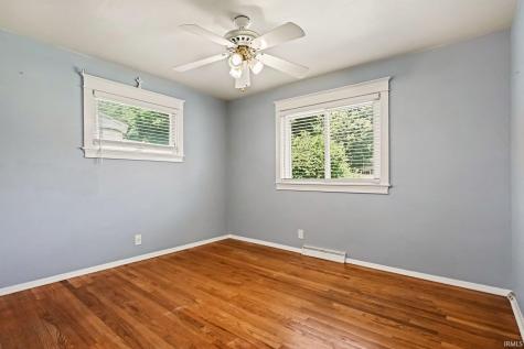 2633 Edison Road South Bend IN 46615