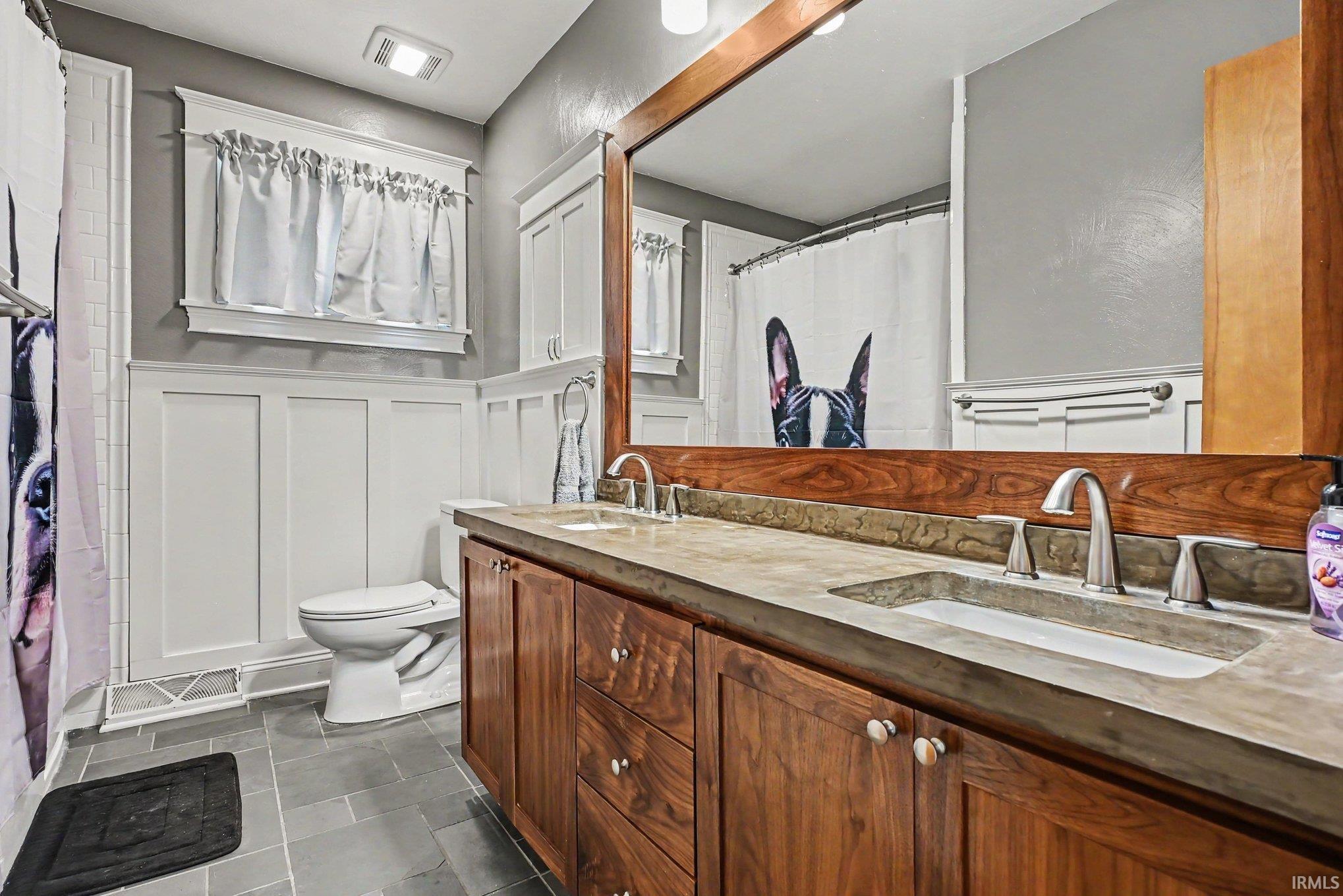 2633 Edison Road South Bend IN 46615