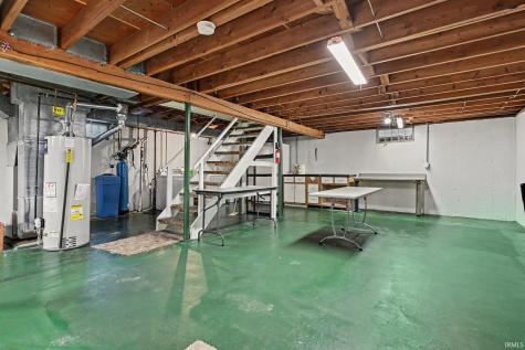 2633 Edison Road South Bend IN 46615