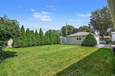 2633 Edison Road South Bend IN 46615