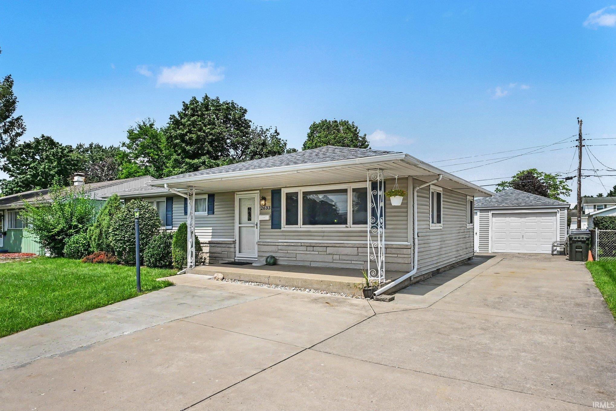 2633 Edison Road South Bend IN 46615