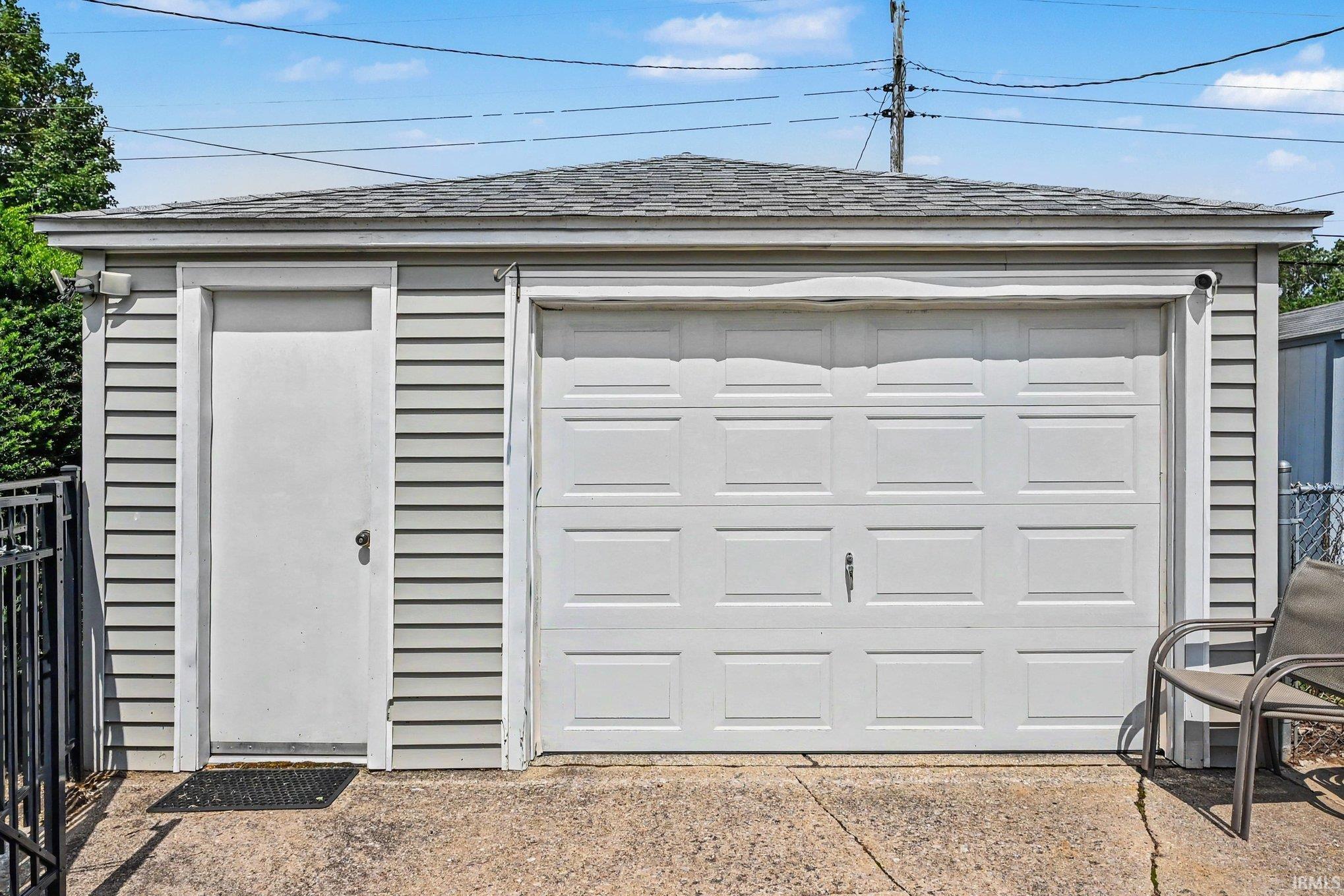2633 Edison Road South Bend IN 46615