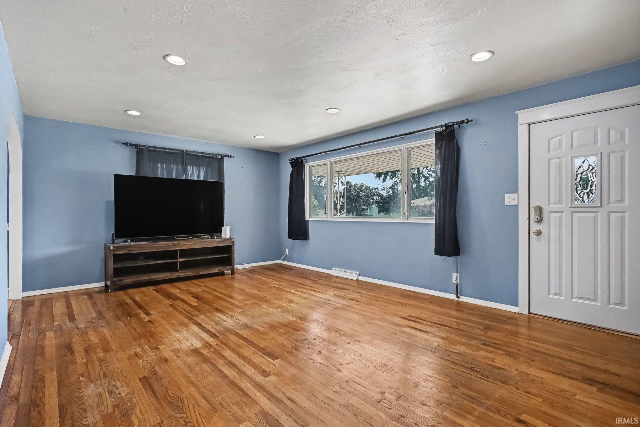 2633 Edison Road South Bend IN 46615