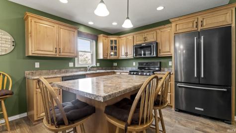 7233 Summerlyn Drive Fort Wayne IN 46835
