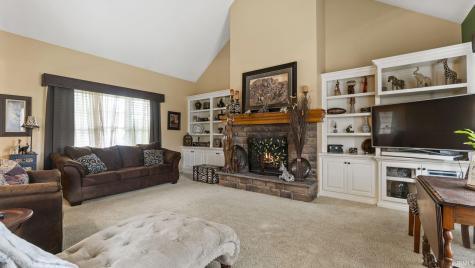 7233 Summerlyn Drive Fort Wayne IN 46835