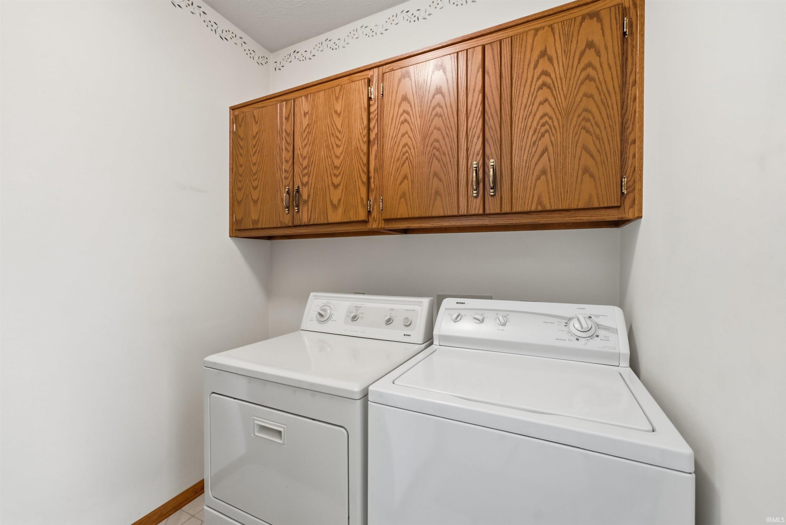 202 Colonial Drive Warsaw IN 46582