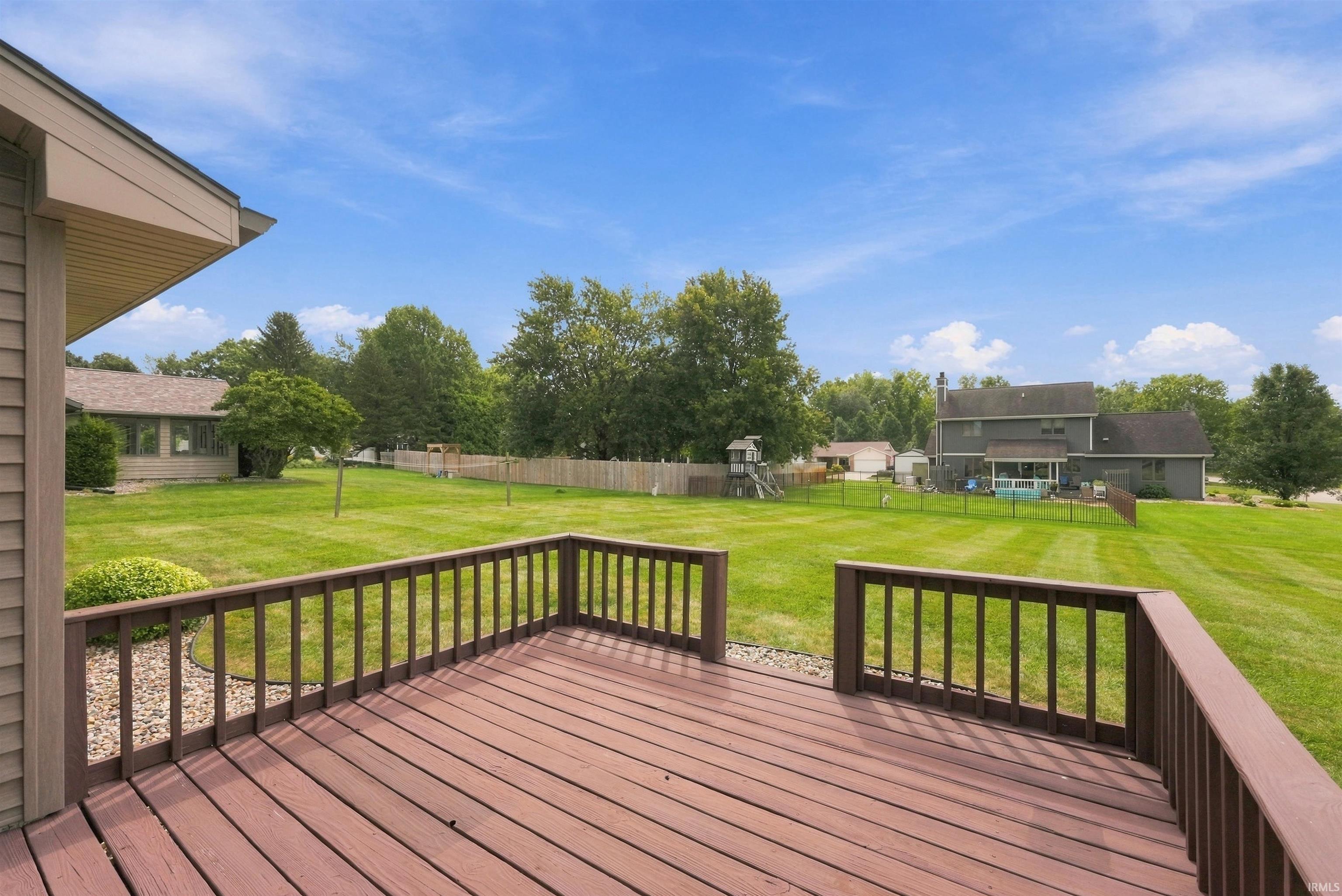 202 Colonial Drive Warsaw IN 46582