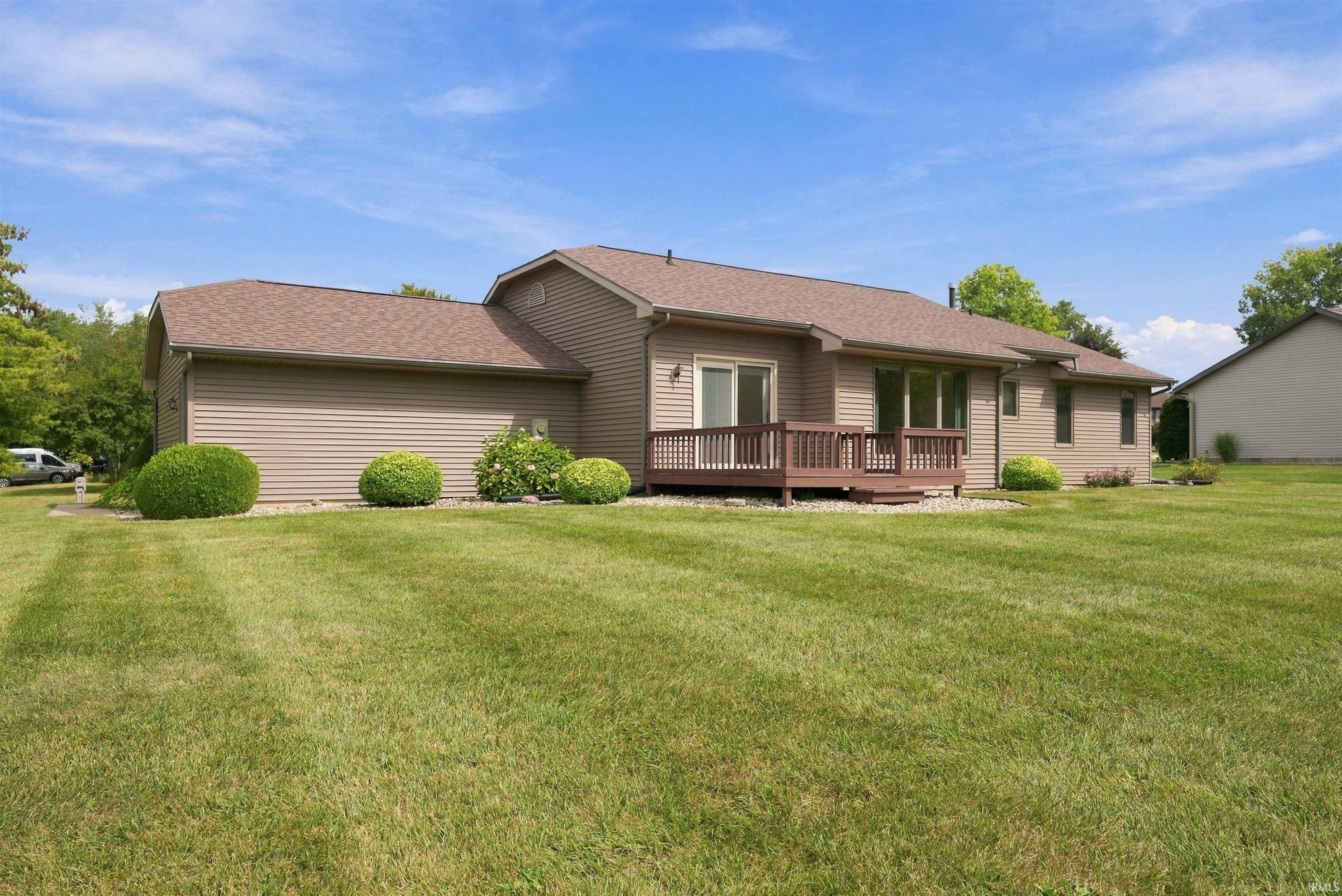 202 Colonial Drive Warsaw IN 46582
