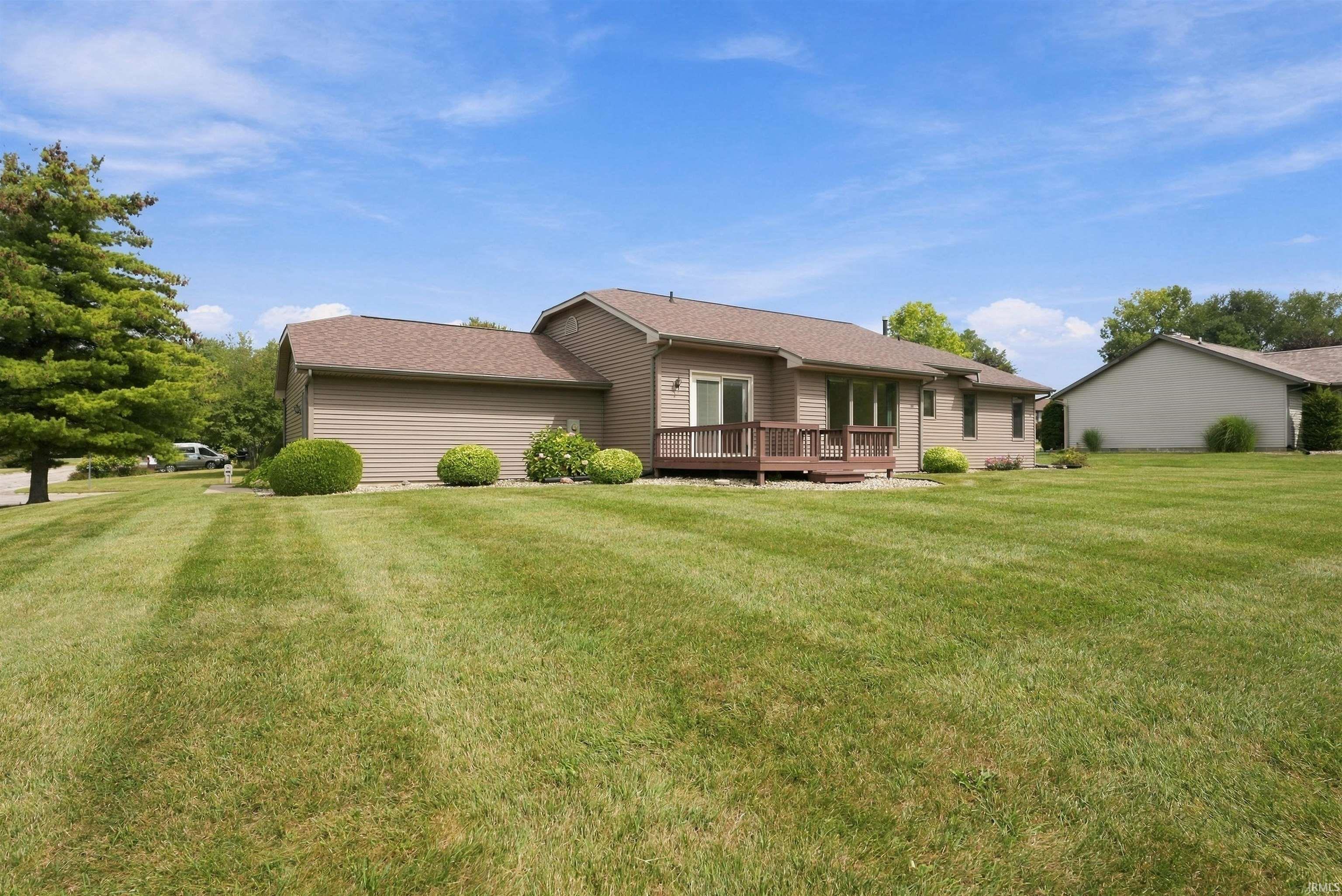 202 Colonial Drive Warsaw IN 46582