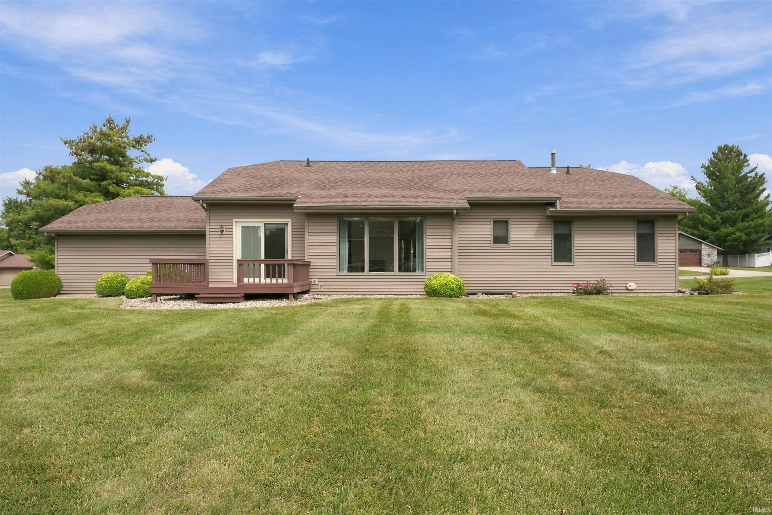202 Colonial Drive Warsaw IN 46582