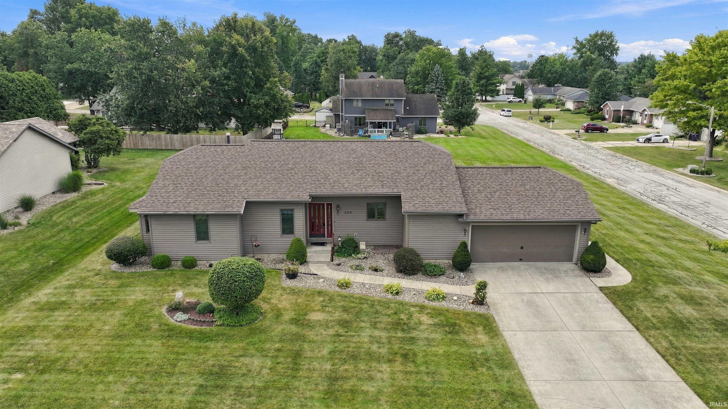 202 Colonial Drive Warsaw IN 46582