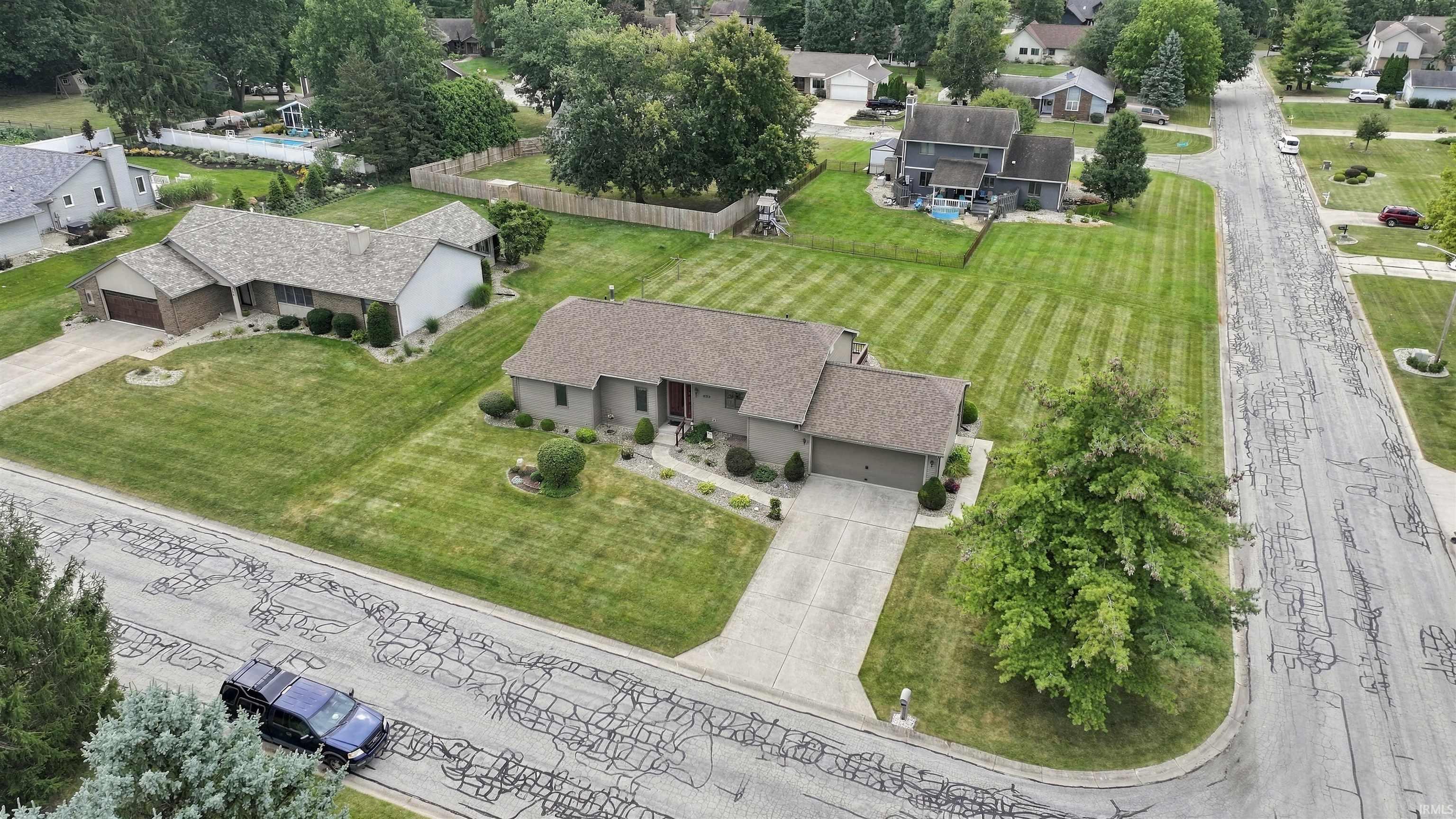 202 Colonial Drive Warsaw IN 46582