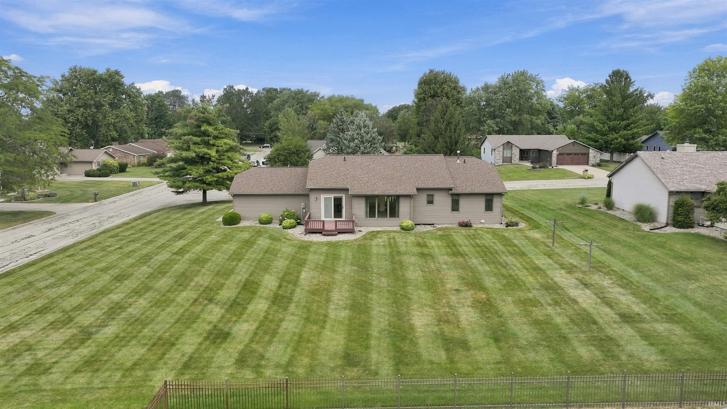 202 Colonial Drive Warsaw IN 46582