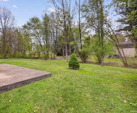 433 S Tulip Tree Court Ellettsville IN 47429