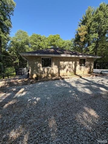 3407 N 1500 W Road Linton IN 47441