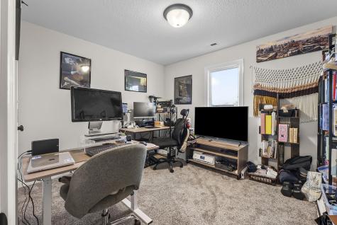 203 W Longfellow Boulevard Columbia City IN 46725
