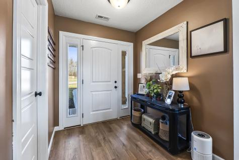 203 W Longfellow Boulevard Columbia City IN 46725