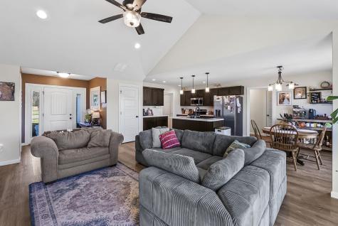 203 W Longfellow Boulevard Columbia City IN 46725