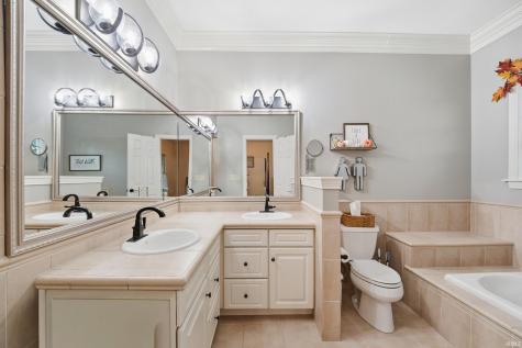 31 Flowermound Drive West Lafayette IN 47906