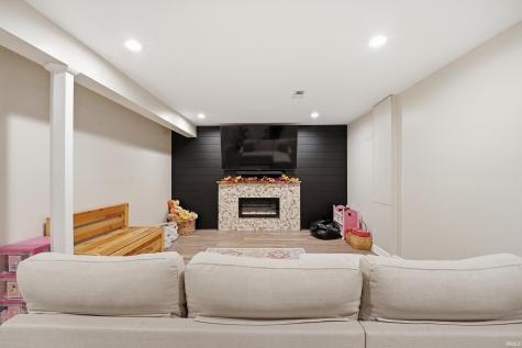 31 Flowermound Drive West Lafayette IN 47906