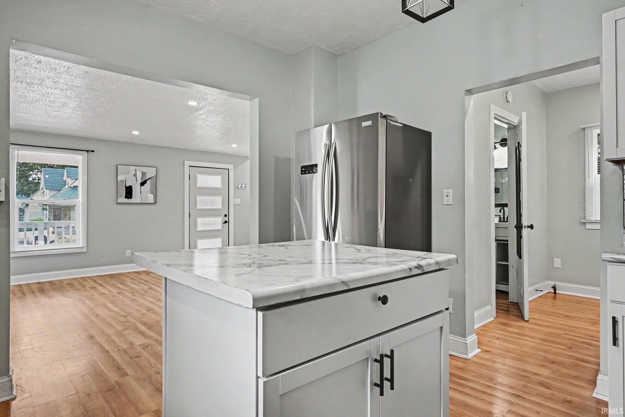 946 S 25th Street South Bend IN 46615
