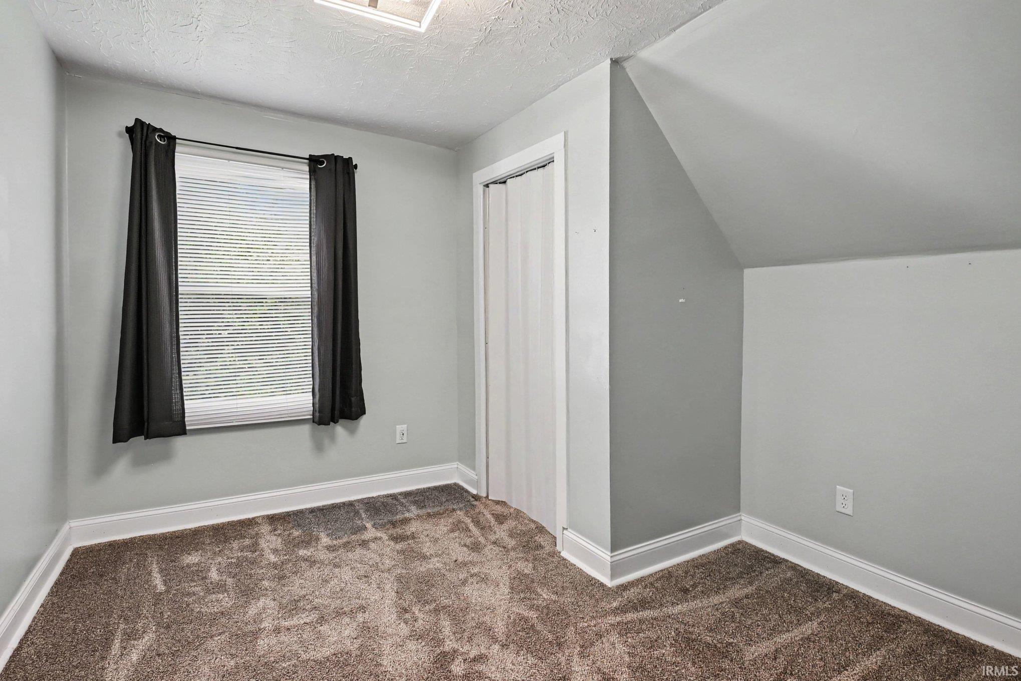 946 S 25th Street South Bend IN 46615