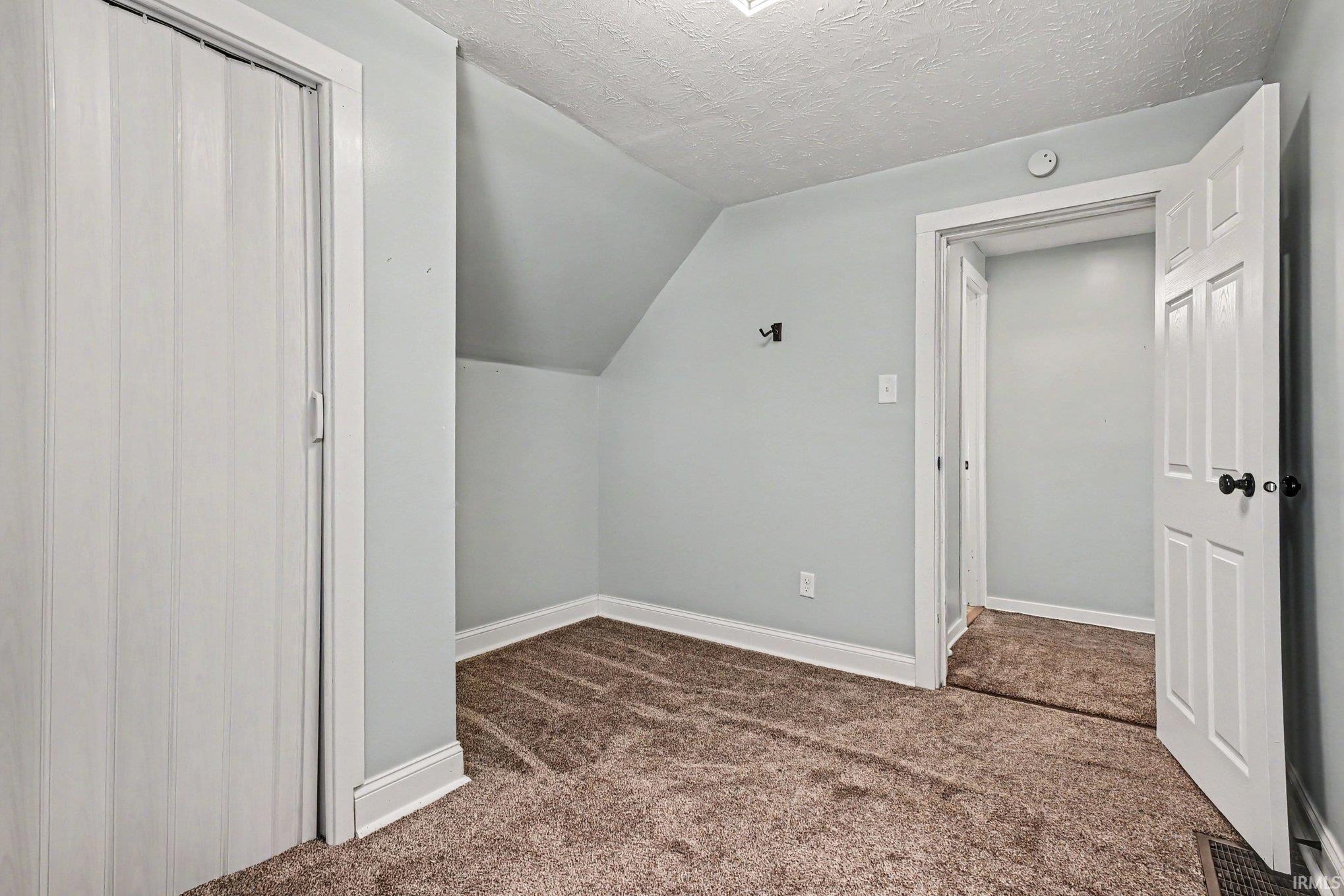 946 S 25th Street South Bend IN 46615