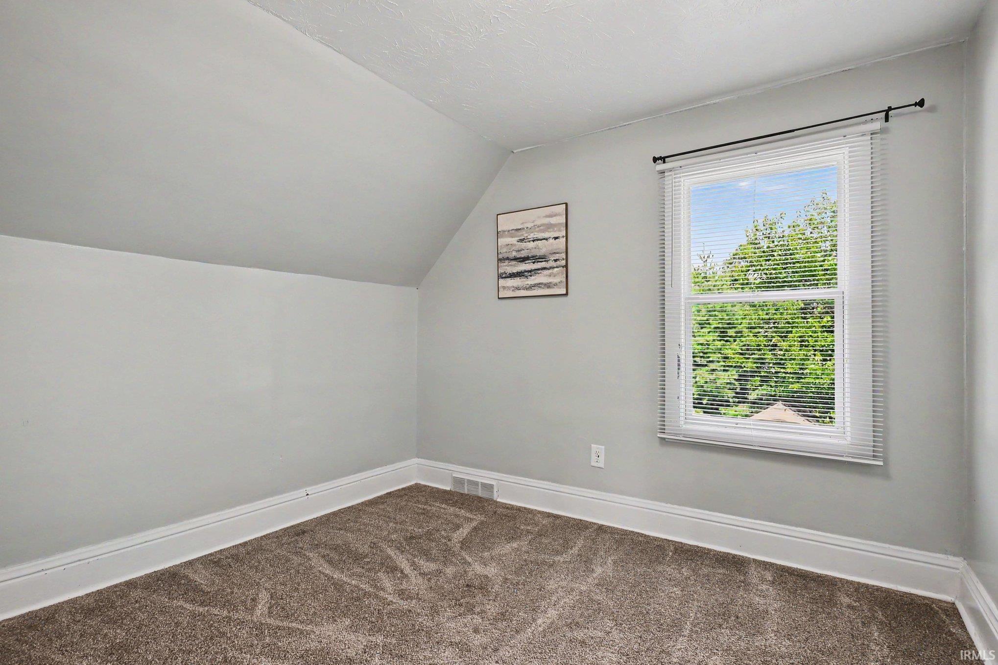 946 S 25th Street South Bend IN 46615