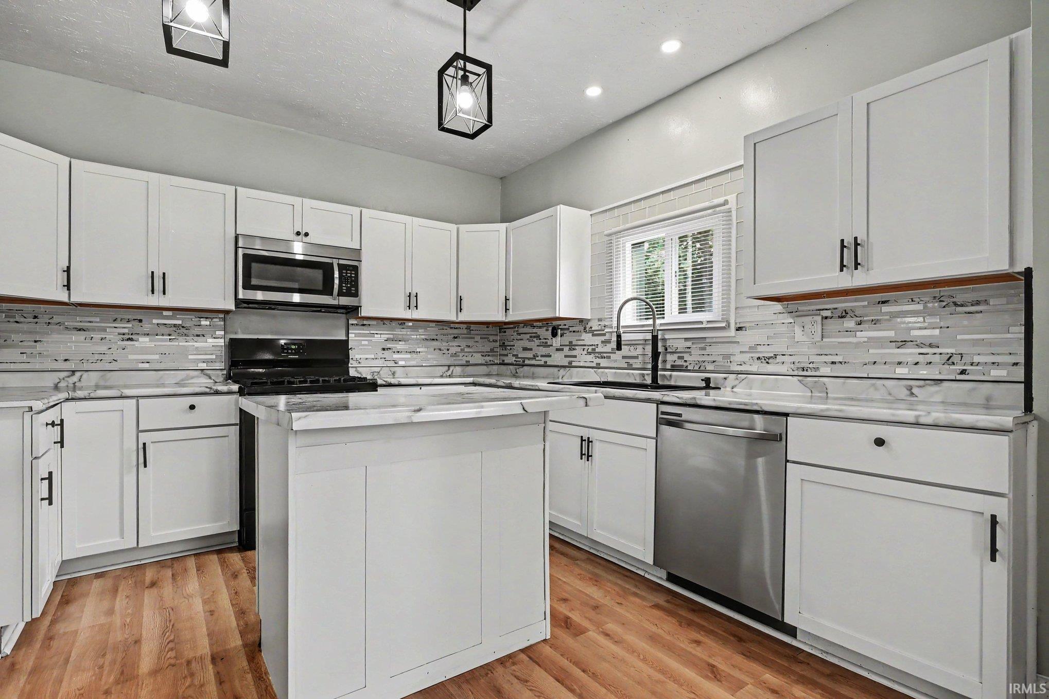 946 S 25th Street South Bend IN 46615