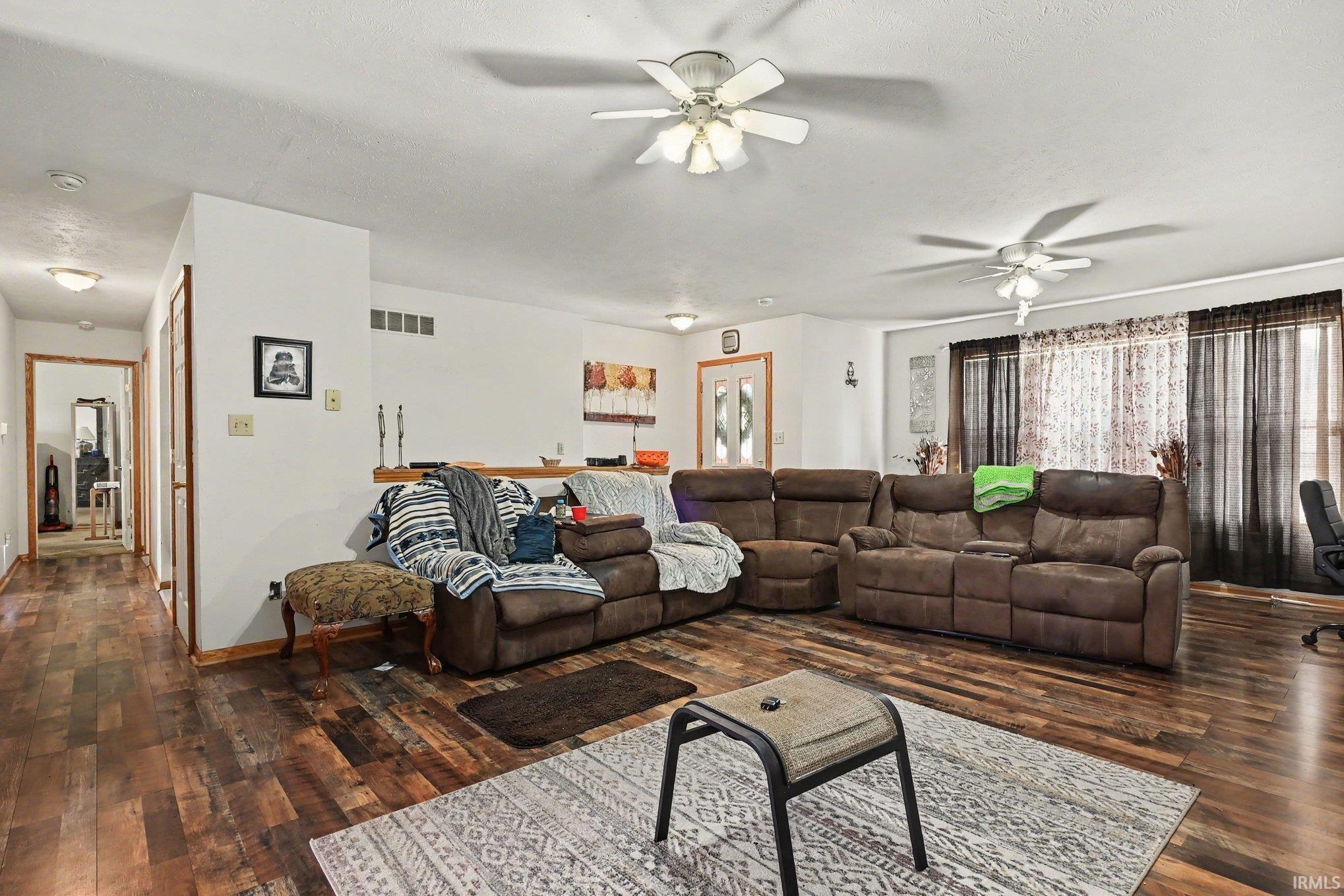 18185 Scarborough Lane Elkhart IN 46528