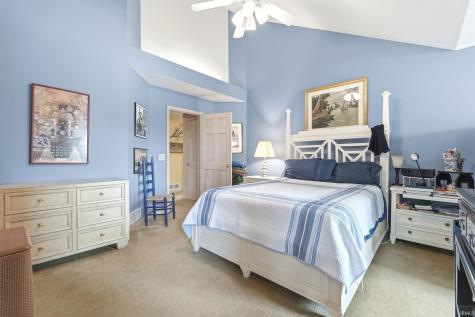 8401 Pember Brook Drive Fort Wayne IN 46804