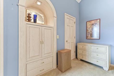 8401 Pember Brook Drive Fort Wayne IN 46804
