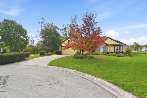 8401 Pember Brook Drive Fort Wayne IN 46804