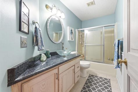 8401 Pember Brook Drive Fort Wayne IN 46804