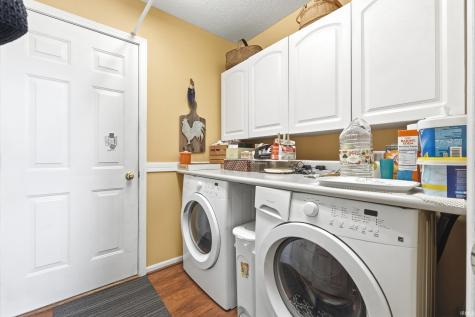 8401 Pember Brook Drive Fort Wayne IN 46804