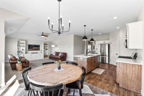 12733 Towcester Court Fort Wayne IN 46818