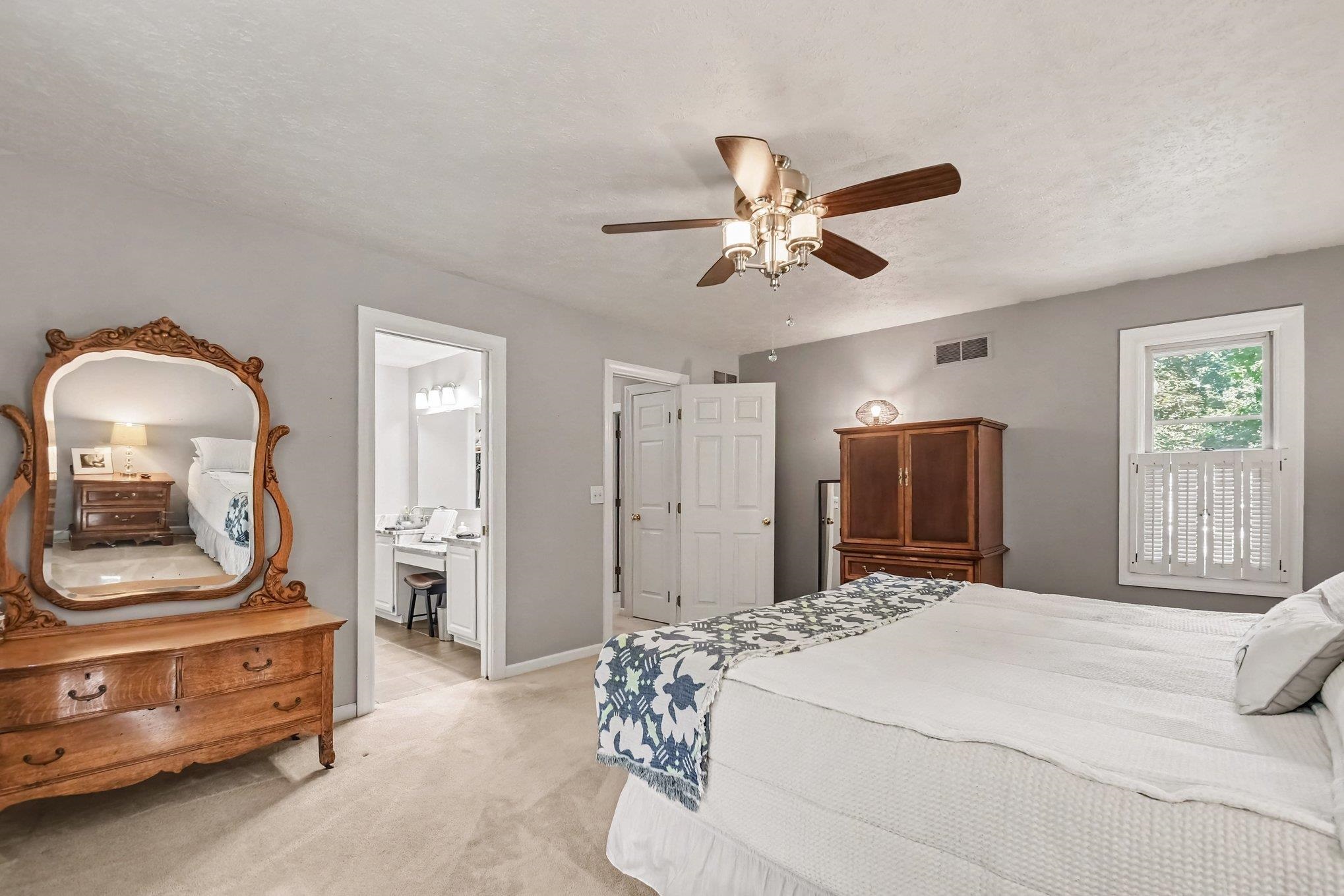 51951 Carriage Hills Drive South Bend IN 46635