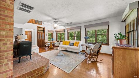 895 W Oakwood Lane Paoli IN 47454
