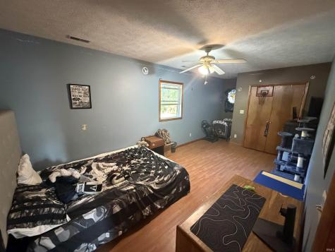 280 NW 9th Street Linton IN 47441
