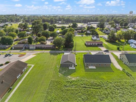 219 Poplar Street Loogootee IN 47553