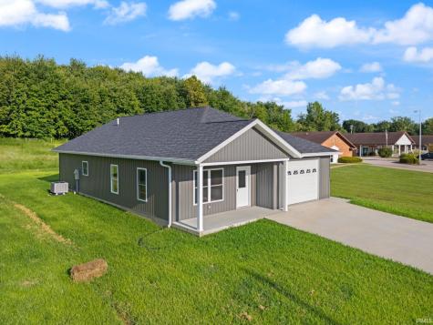 219 Poplar Street Loogootee IN 47553