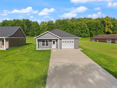 219 Poplar Street Loogootee IN 47553