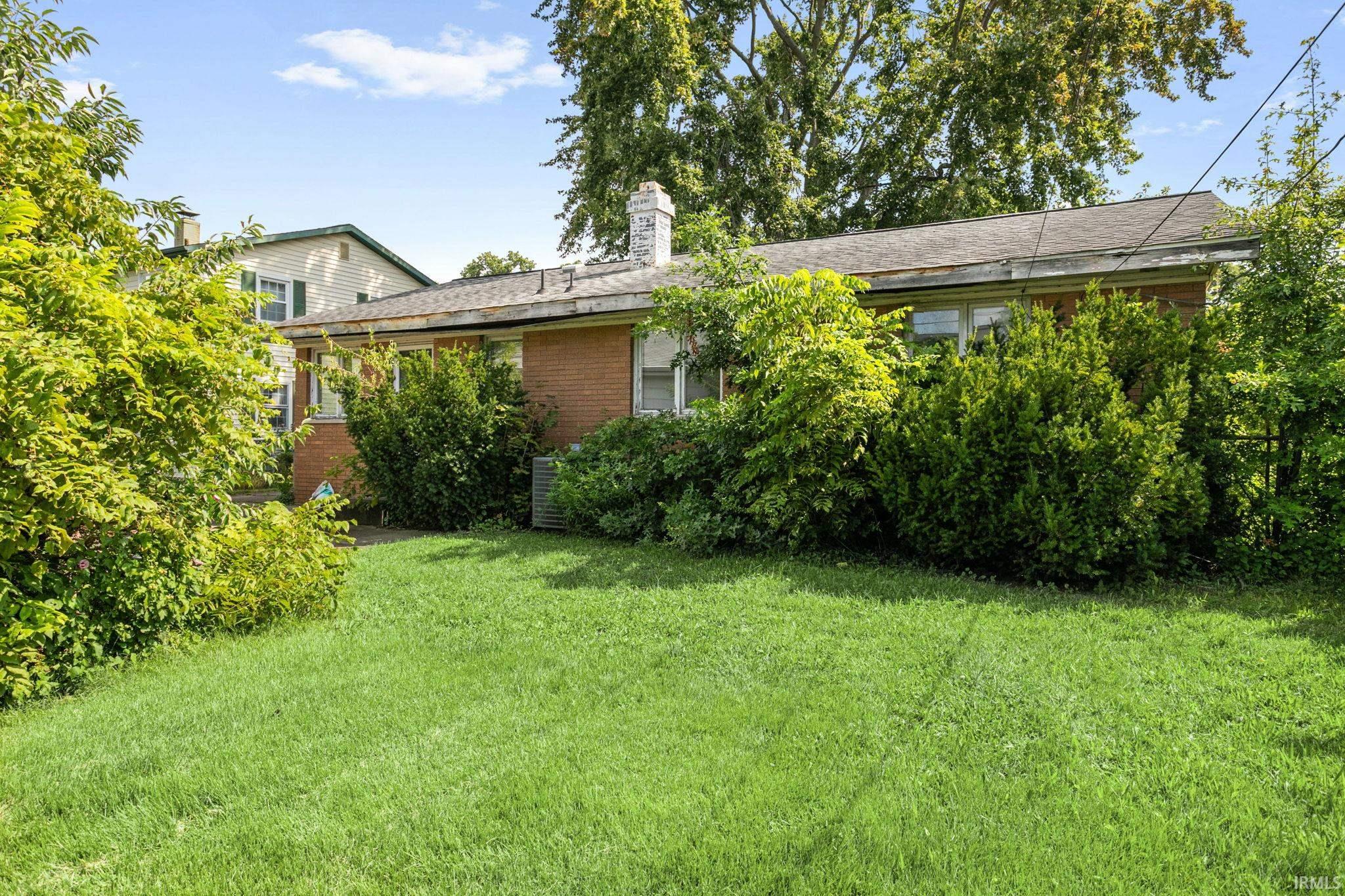 1615 Arcadia Avenue South Bend IN 46635